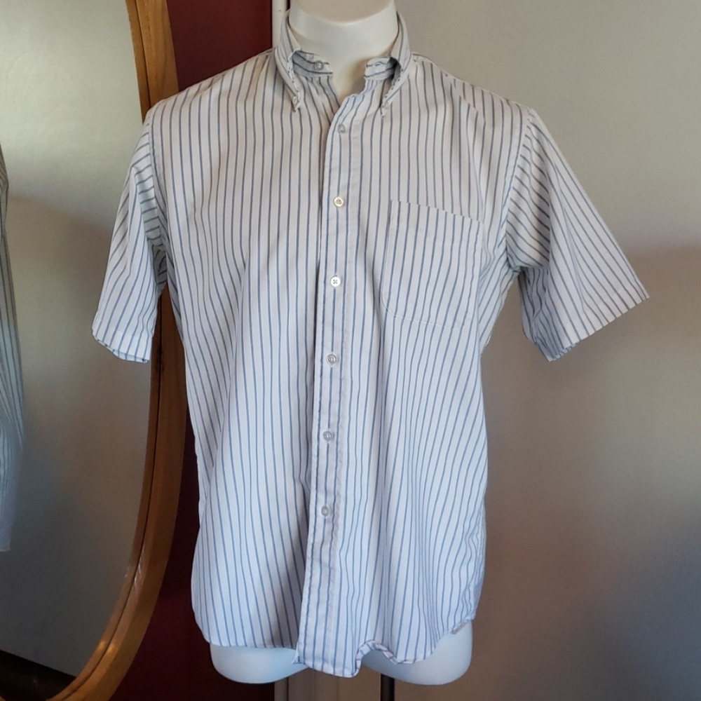 LL Bean Men's short sleeve button down shirt